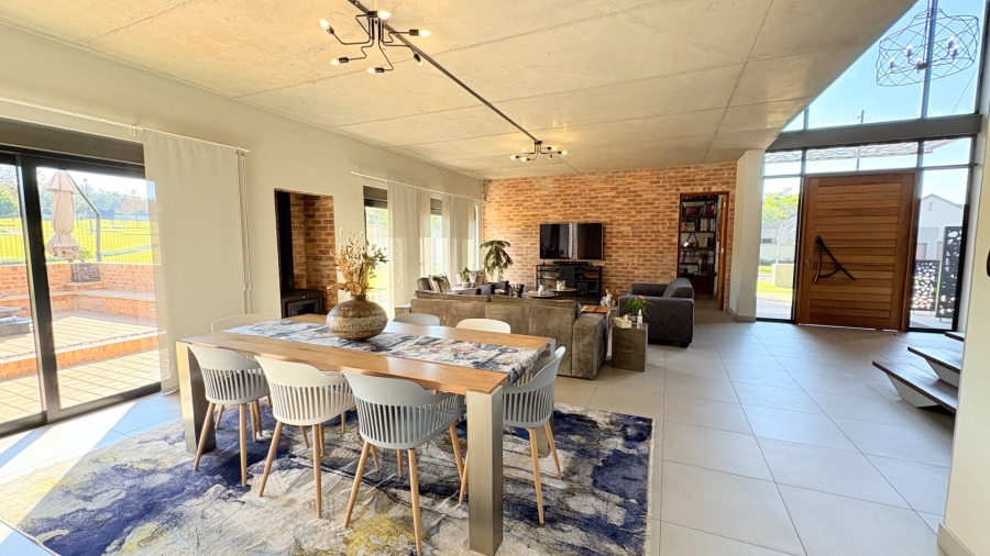 4 Bedroom Property for Sale in Midstream Ridge Gauteng
