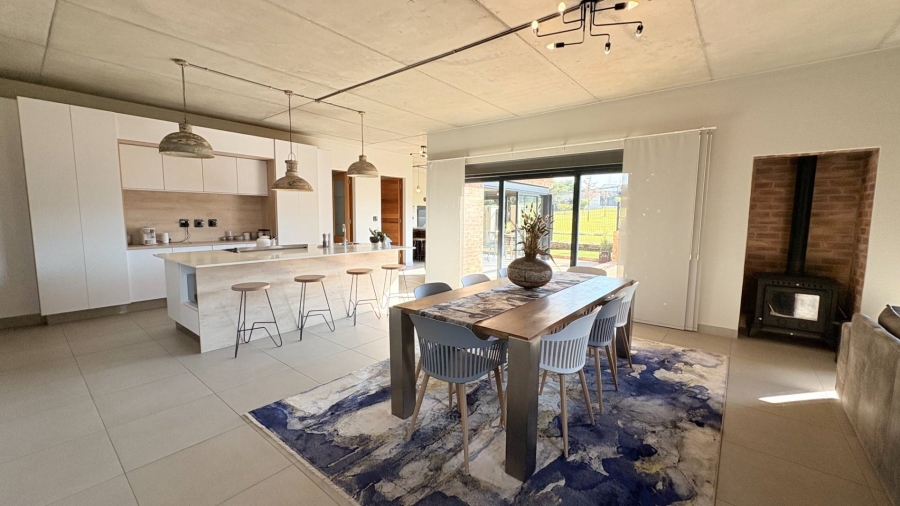 4 Bedroom Property for Sale in Midstream Ridge Gauteng