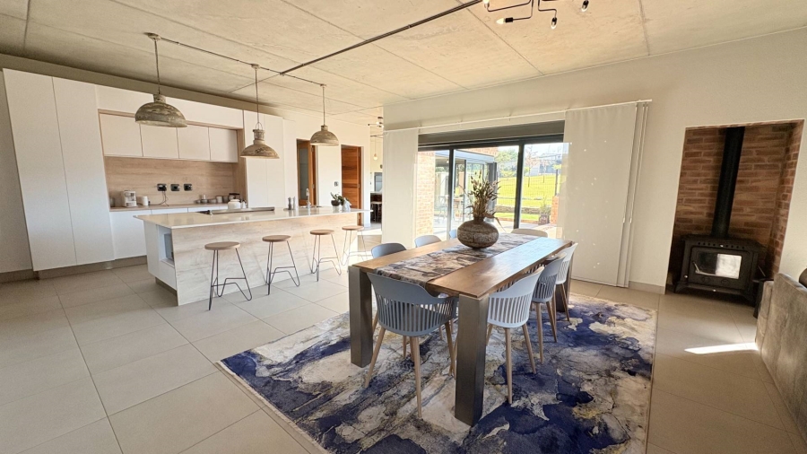 4 Bedroom Property for Sale in Midstream Ridge Gauteng