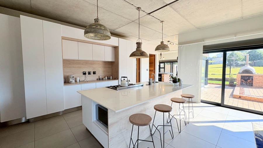 4 Bedroom Property for Sale in Midstream Ridge Gauteng