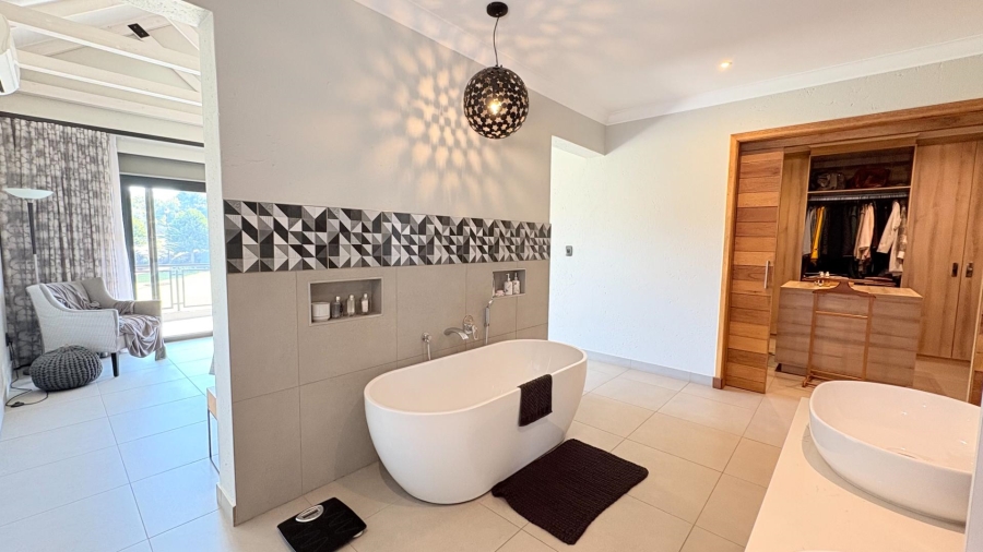 4 Bedroom Property for Sale in Midstream Ridge Gauteng