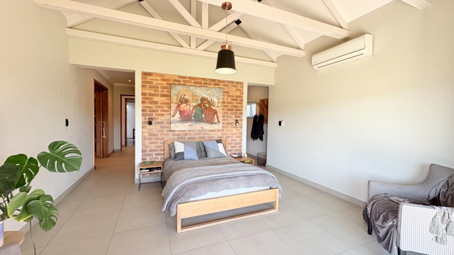 4 Bedroom Property for Sale in Midstream Ridge Gauteng