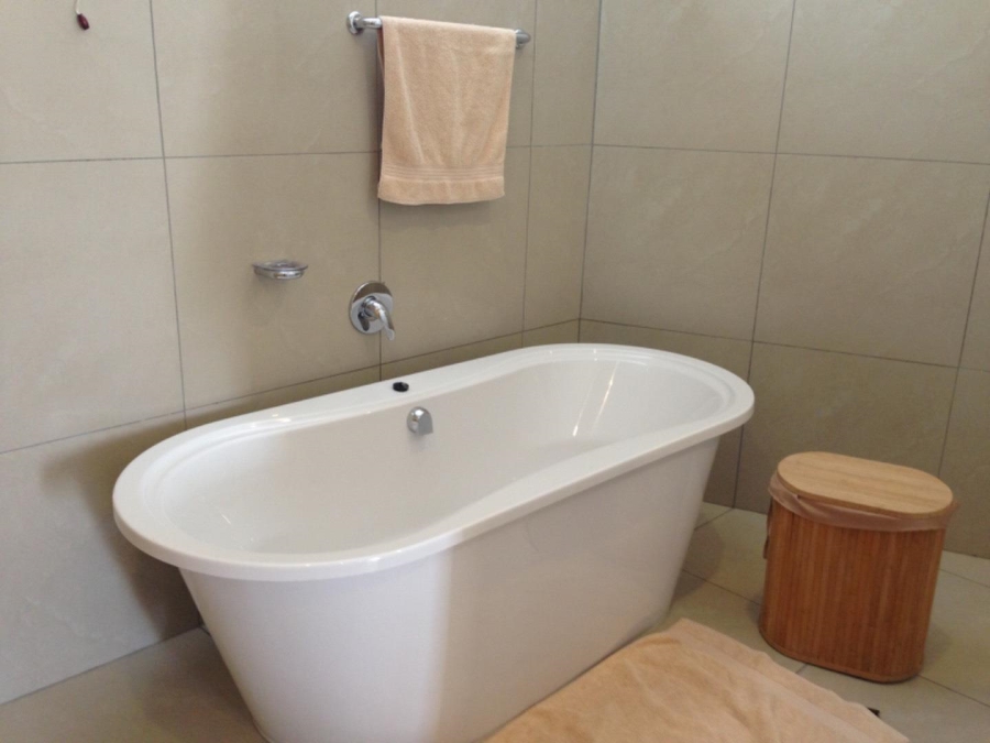 To Let 3 Bedroom Property for Rent in Morningside Gauteng