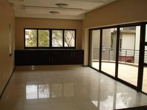 To Let 2 Bedroom Property for Rent in Melrose North Gauteng