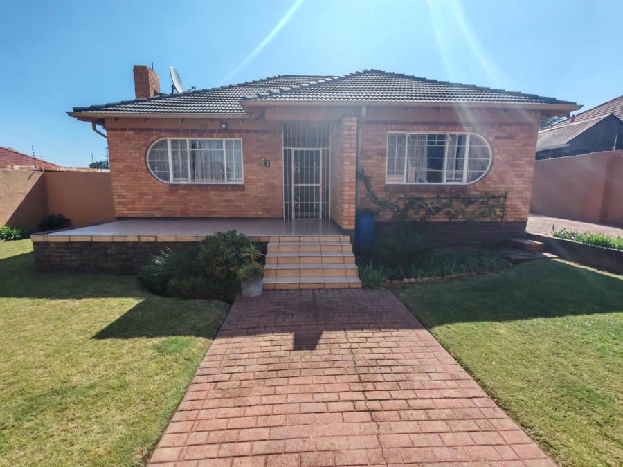 3 Bedroom Property for Sale in Malvern East Gauteng