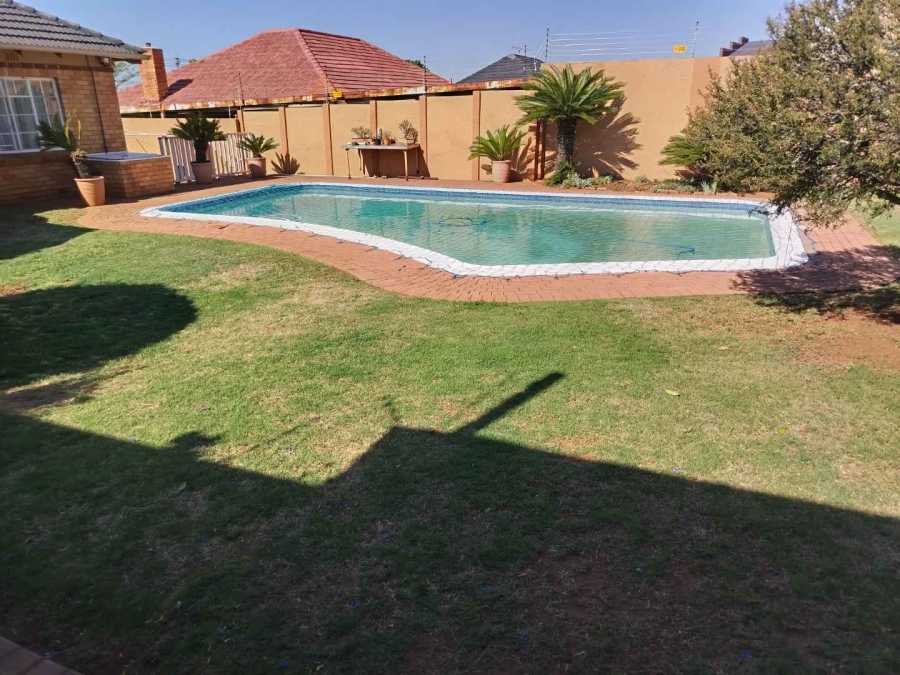 3 Bedroom Property for Sale in Malvern East Gauteng