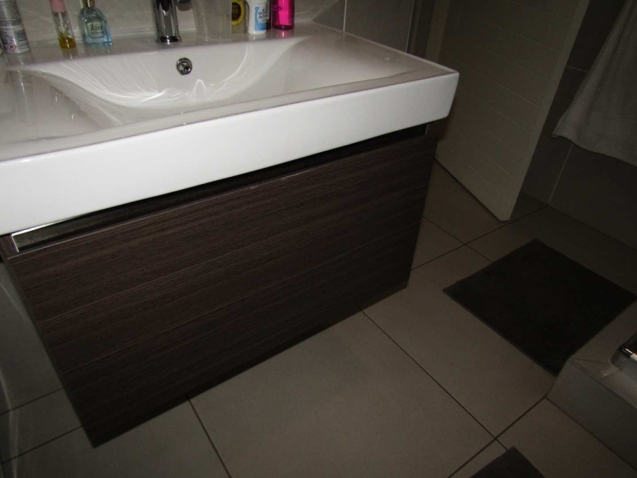 To Let 3 Bedroom Property for Rent in Bardene Gauteng