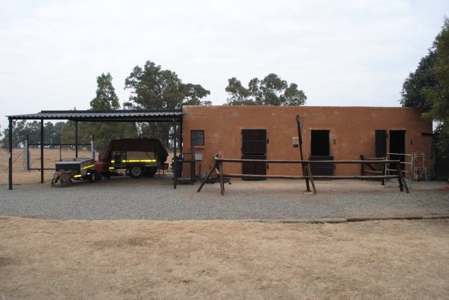 4 Bedroom Property for Sale in Mooilande Gauteng