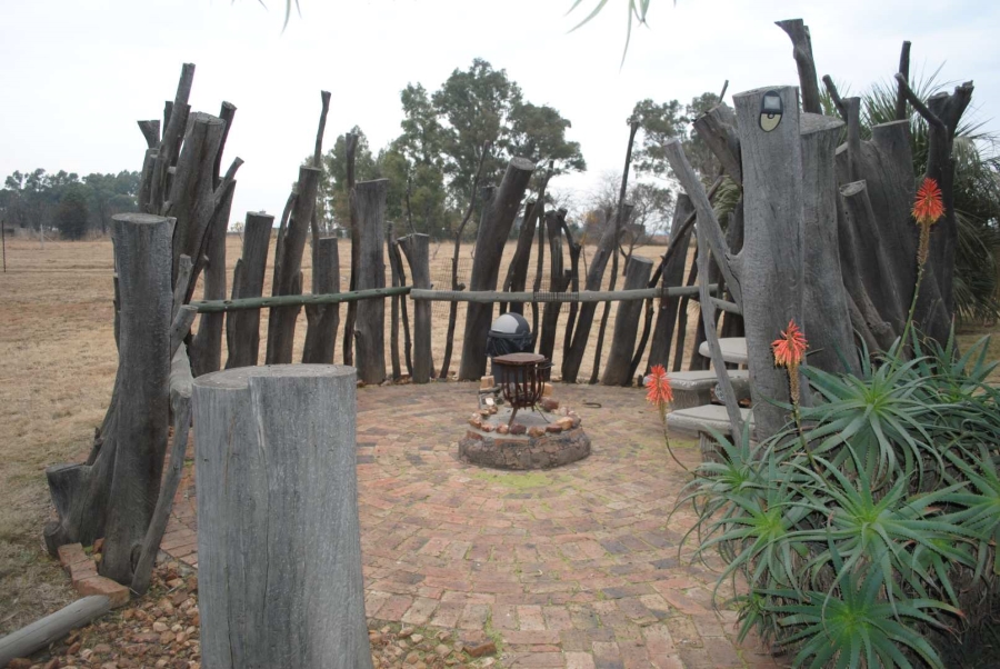 4 Bedroom Property for Sale in Mooilande Gauteng