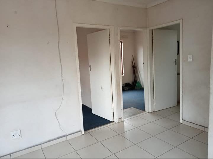 2 Bedroom Property for Sale in Birch Acres Gauteng