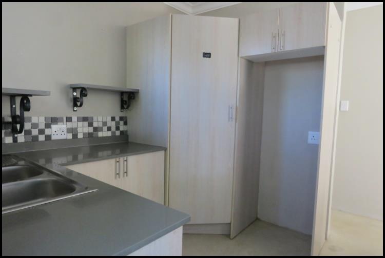 To Let 2 Bedroom Property for Rent in Weltevreden Park Gauteng