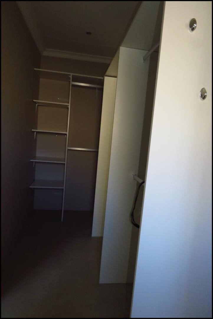To Let 2 Bedroom Property for Rent in Weltevreden Park Gauteng