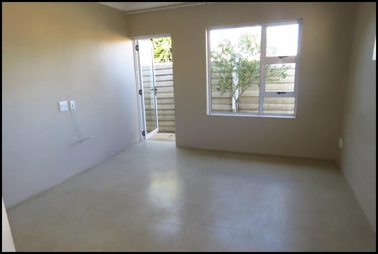 To Let 2 Bedroom Property for Rent in Weltevreden Park Gauteng