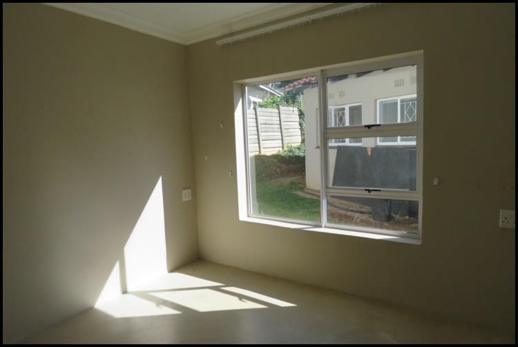 To Let 2 Bedroom Property for Rent in Weltevreden Park Gauteng