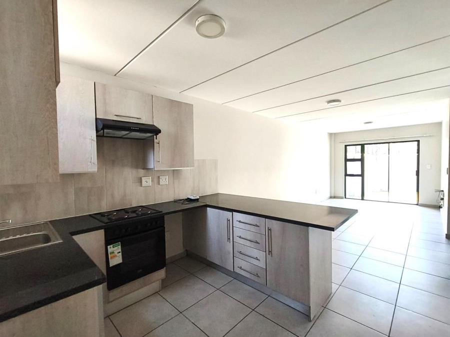 To Let 2 Bedroom Property for Rent in Ferndale Gauteng