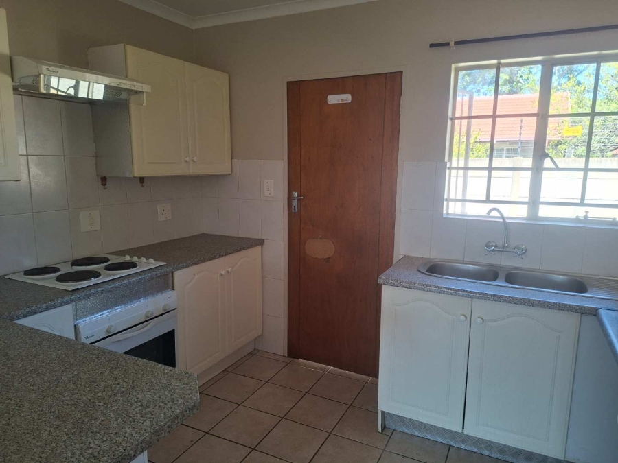 2 Bedroom Property for Sale in Doornpoort Gauteng