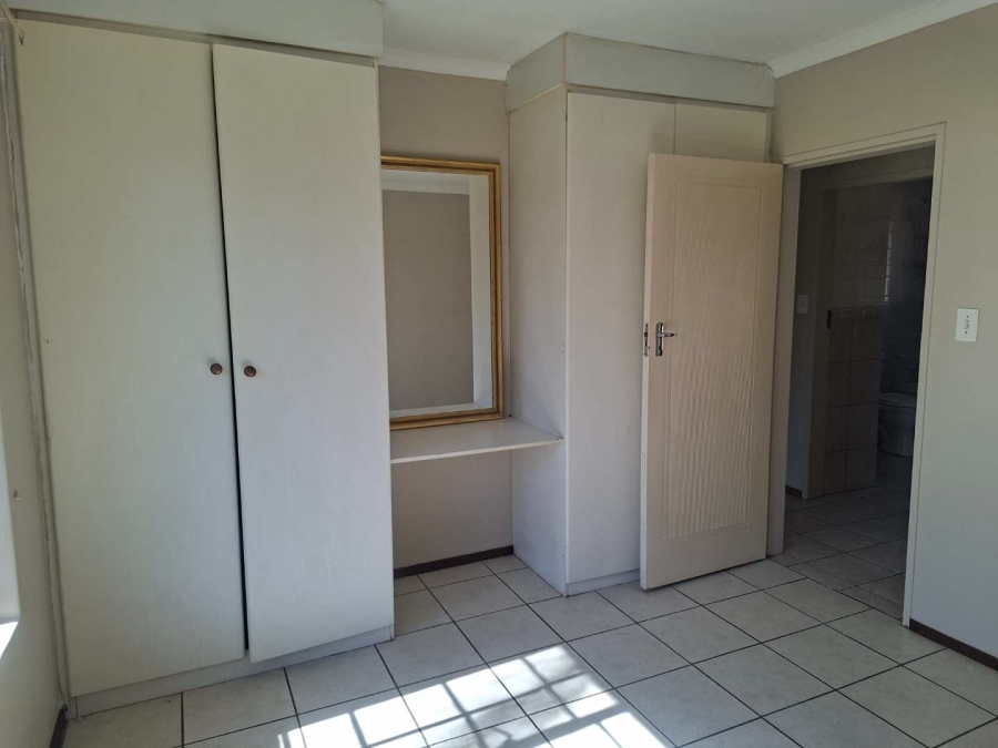2 Bedroom Property for Sale in Doornpoort Gauteng