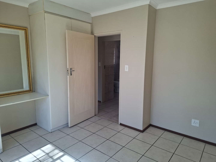 2 Bedroom Property for Sale in Doornpoort Gauteng