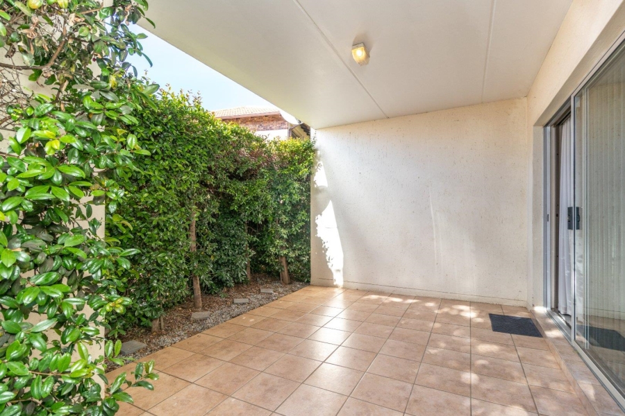 2 Bedroom Property for Sale in Wilgeheuwel Gauteng