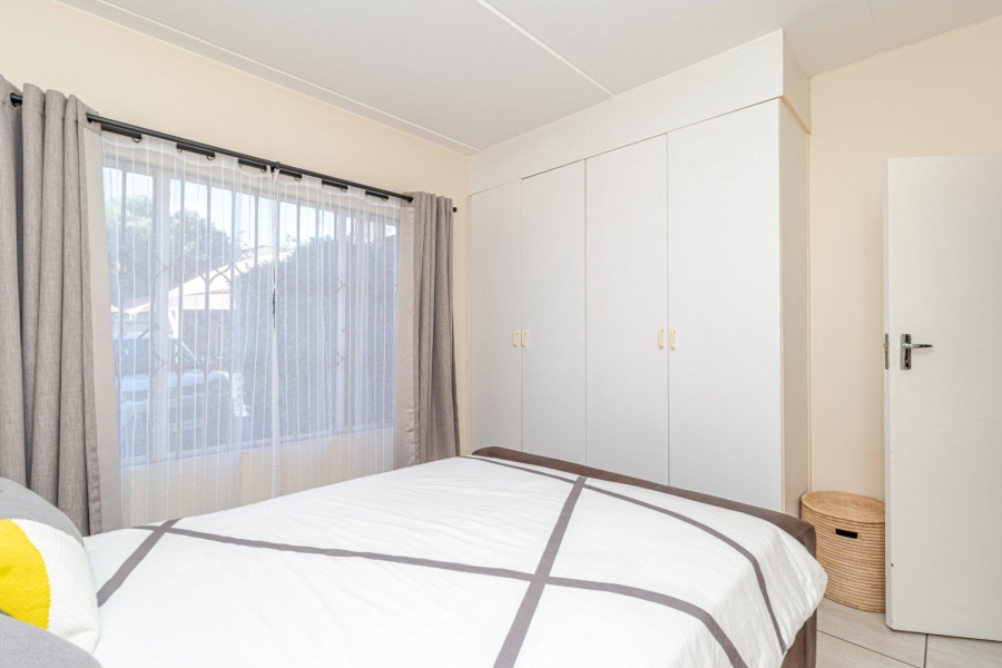 2 Bedroom Property for Sale in Wilgeheuwel Gauteng