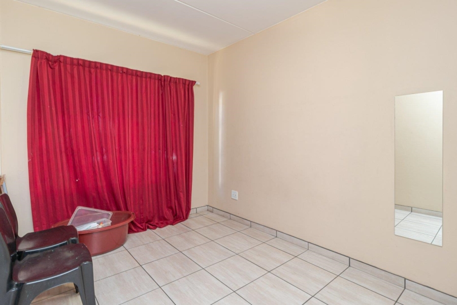 2 Bedroom Property for Sale in Wilgeheuwel Gauteng