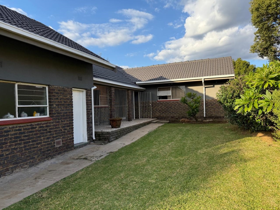 4 Bedroom Property for Sale in Norkem Park Gauteng