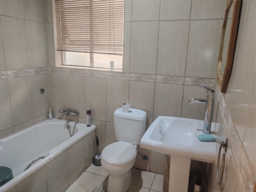 4 Bedroom Property for Sale in Norkem Park Gauteng