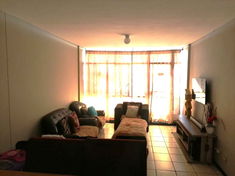 2 Bedroom Property for Sale in Yeoville Gauteng