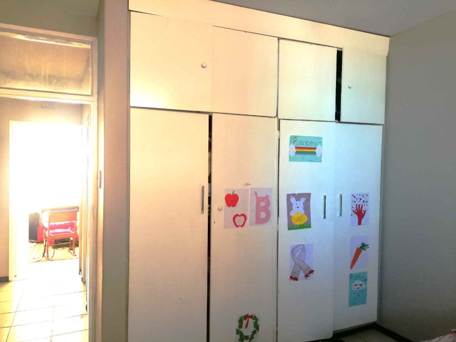 2 Bedroom Property for Sale in Yeoville Gauteng