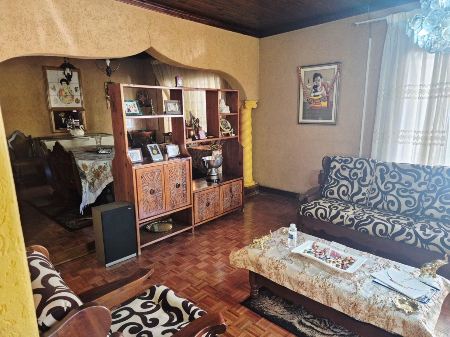 5 Bedroom Property for Sale in Lenasia Ext 1 Gauteng