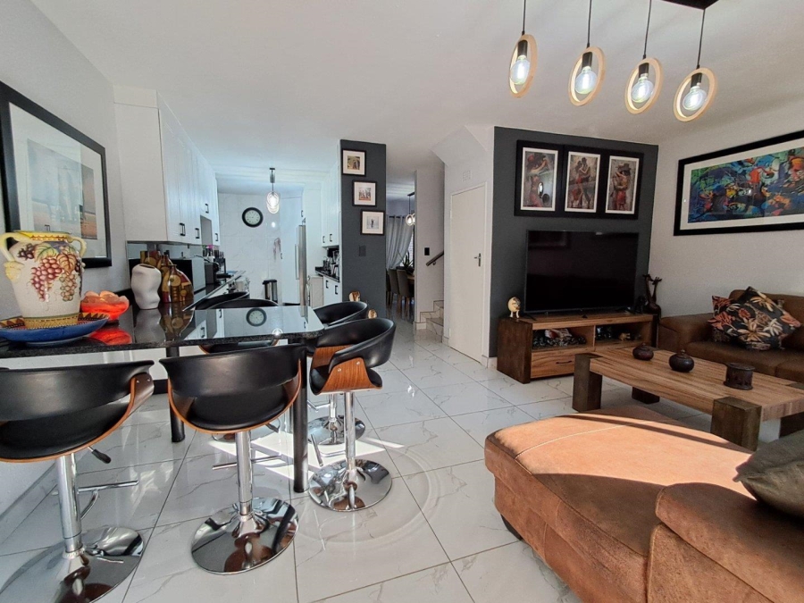 3 Bedroom Property for Sale in Brackenhurst Gauteng