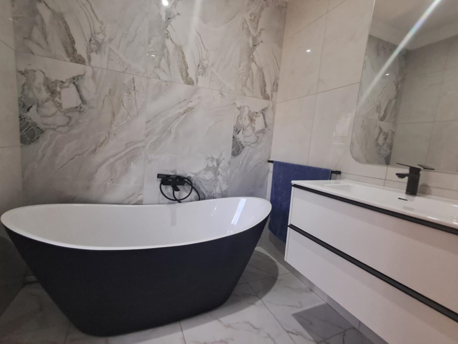 3 Bedroom Property for Sale in Brackenhurst Gauteng