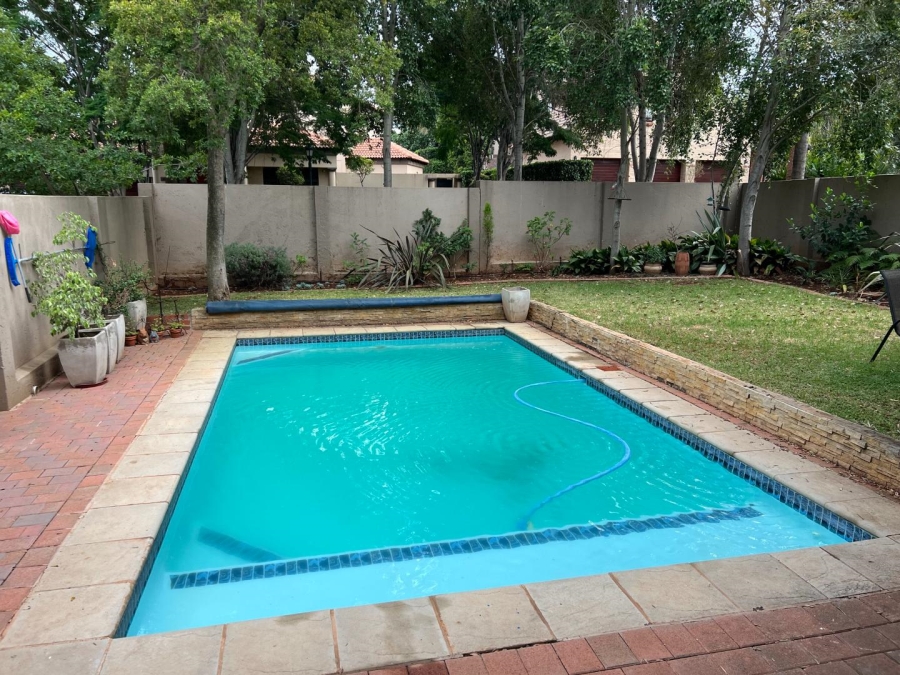 4 Bedroom Property for Sale in Bronberg Gauteng
