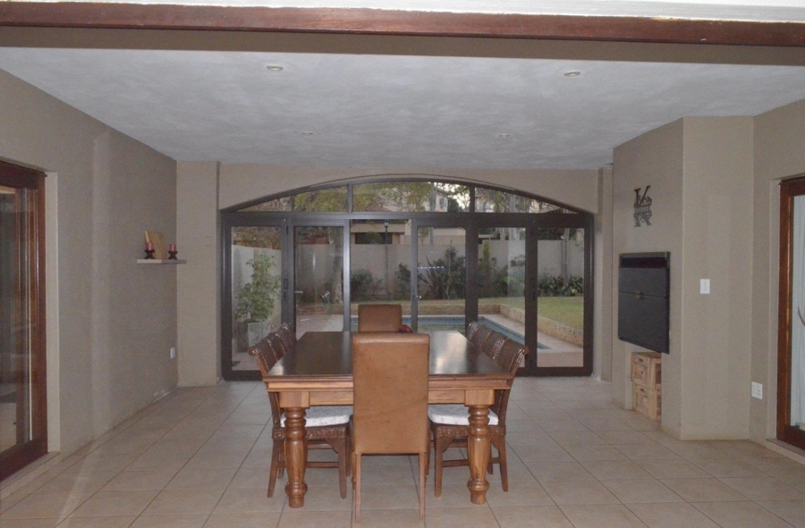 4 Bedroom Property for Sale in Bronberg Gauteng