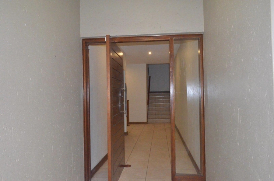 4 Bedroom Property for Sale in Bronberg Gauteng