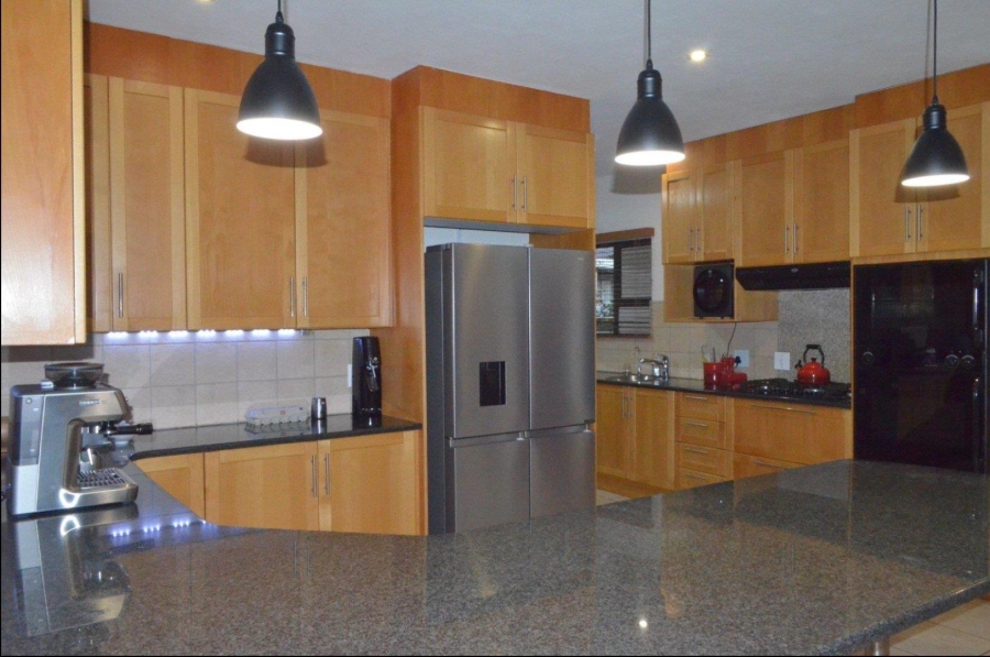 4 Bedroom Property for Sale in Bronberg Gauteng