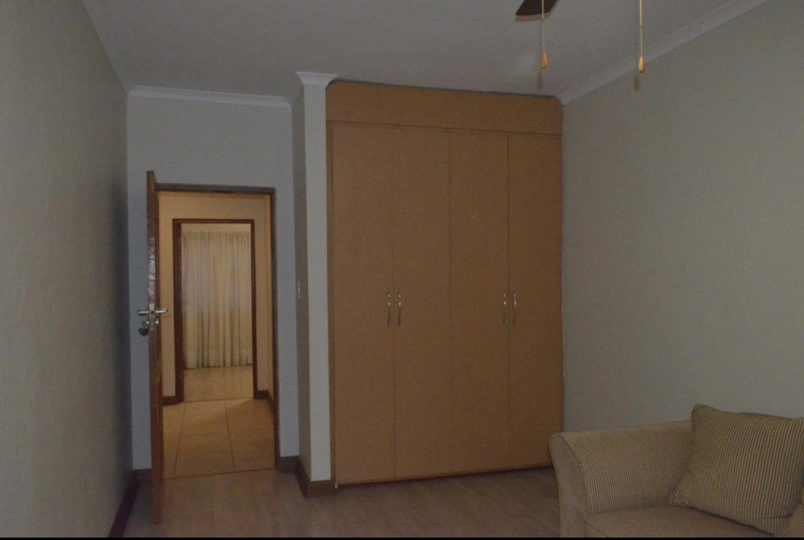 4 Bedroom Property for Sale in Bronberg Gauteng