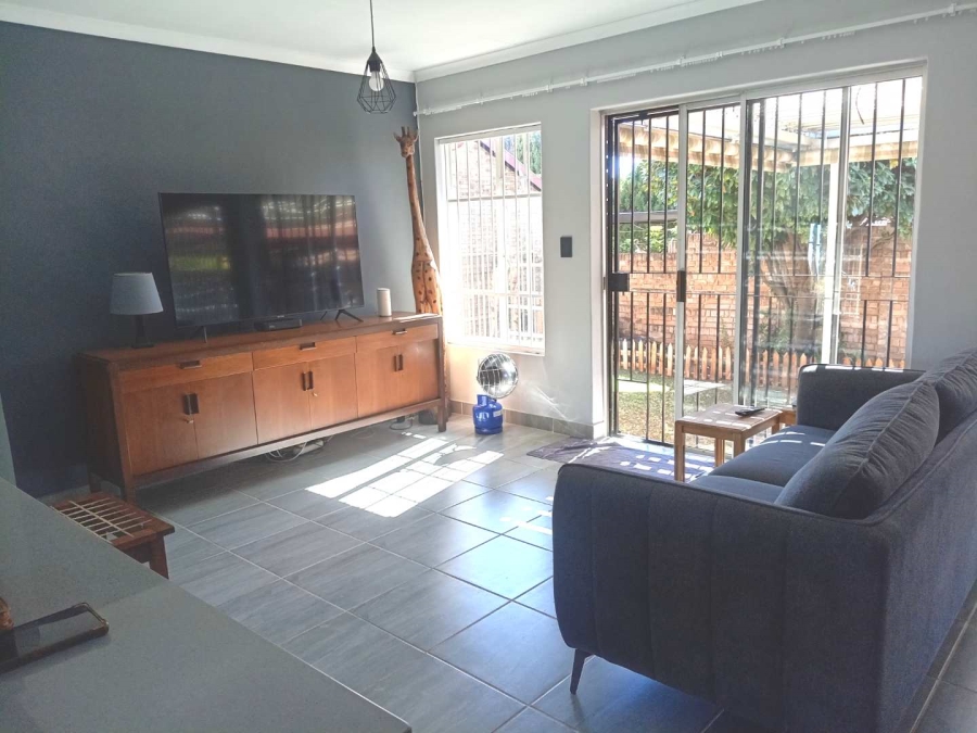2 Bedroom Property for Sale in Garsfontein Gauteng