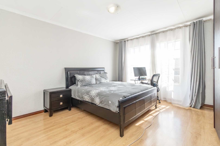 4 Bedroom Property for Sale in Honeydew Ridge Gauteng