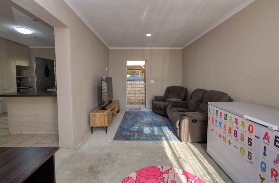 3 Bedroom Property for Sale in Wilgeheuwel Gauteng