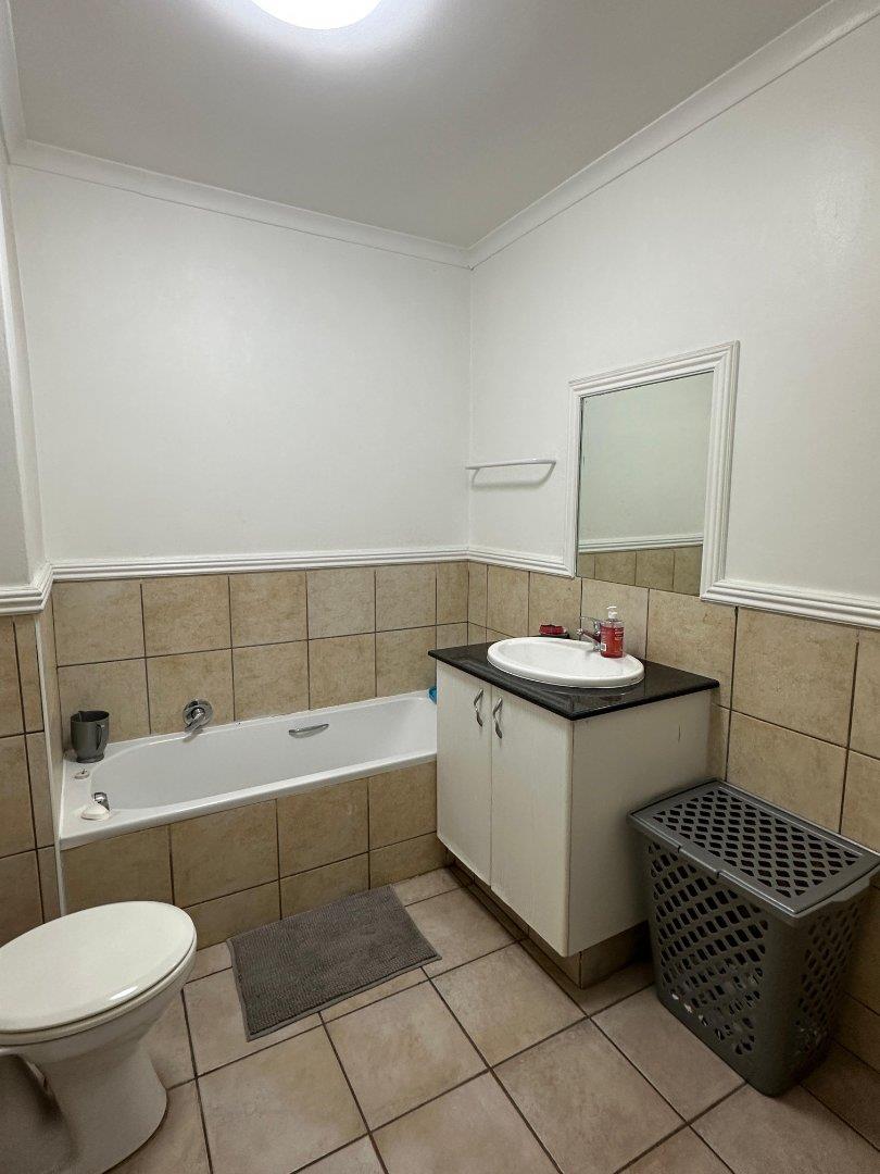 To Let 2 Bedroom Property for Rent in Morningside Gauteng