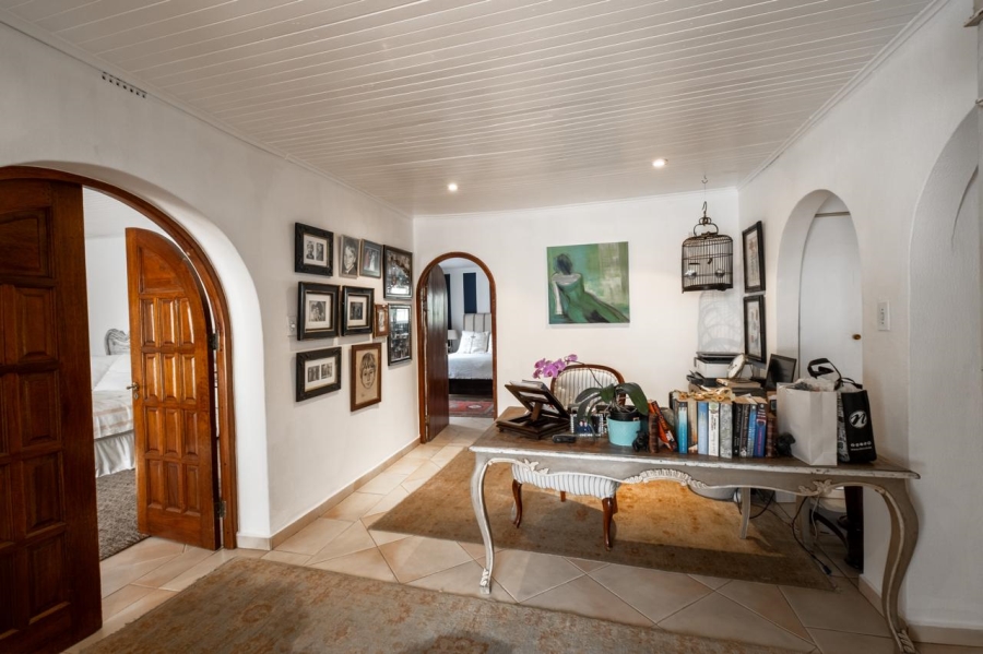 7 Bedroom Property for Sale in Bryanston Gauteng