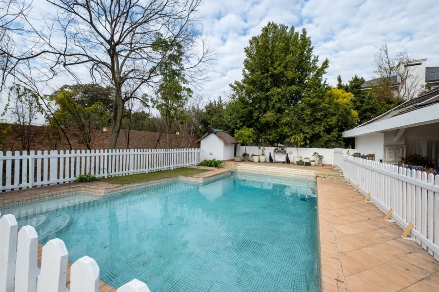 7 Bedroom Property for Sale in Bryanston Gauteng