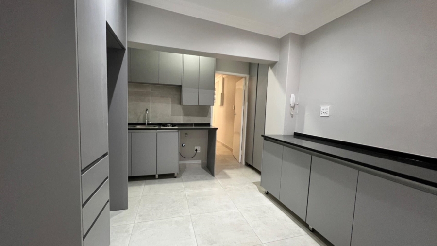 To Let 1 Bedroom Property for Rent in Mondeor Gauteng
