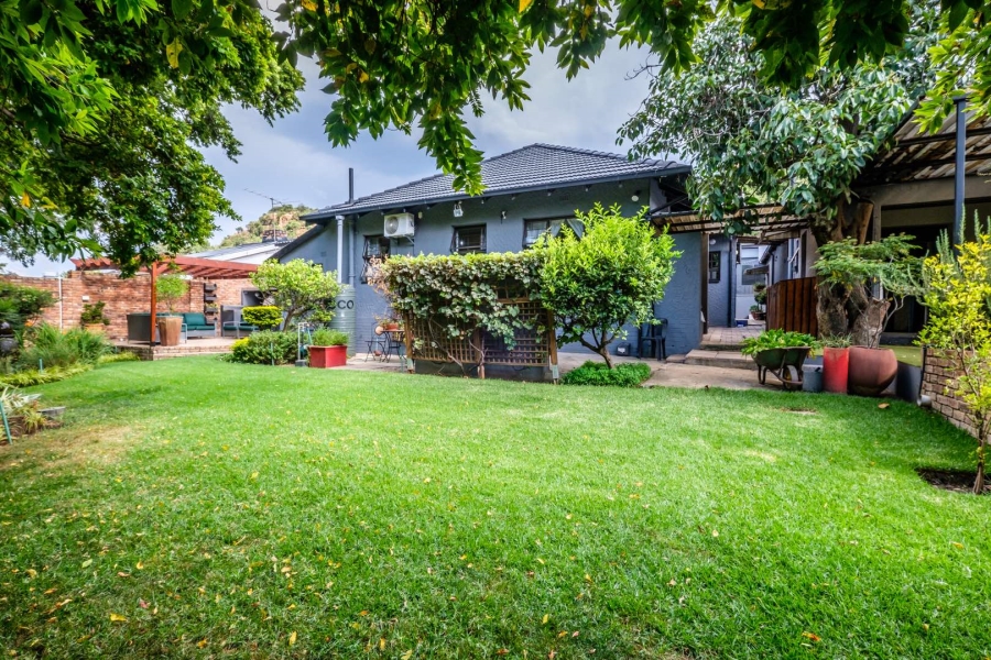 To Let 1 Bedroom Property for Rent in Mondeor Gauteng