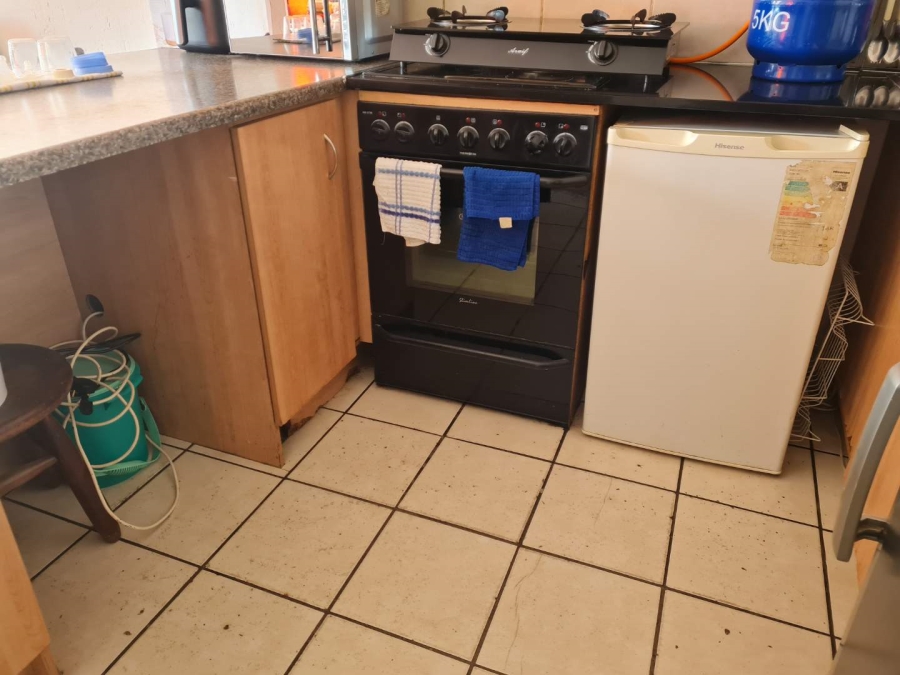 2 Bedroom Property for Sale in Comet Gauteng