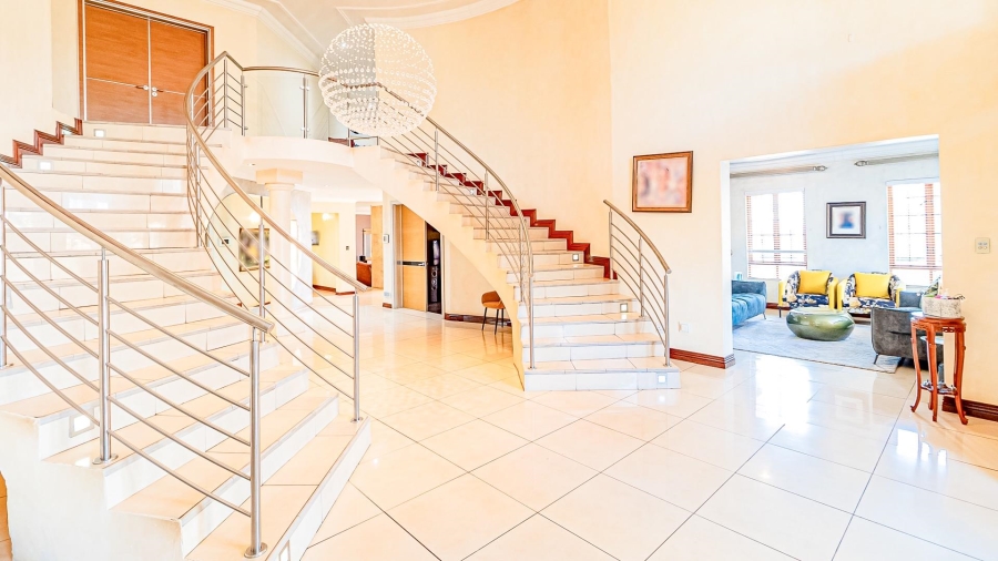 5 Bedroom Property for Sale in Raslouw A H Gauteng