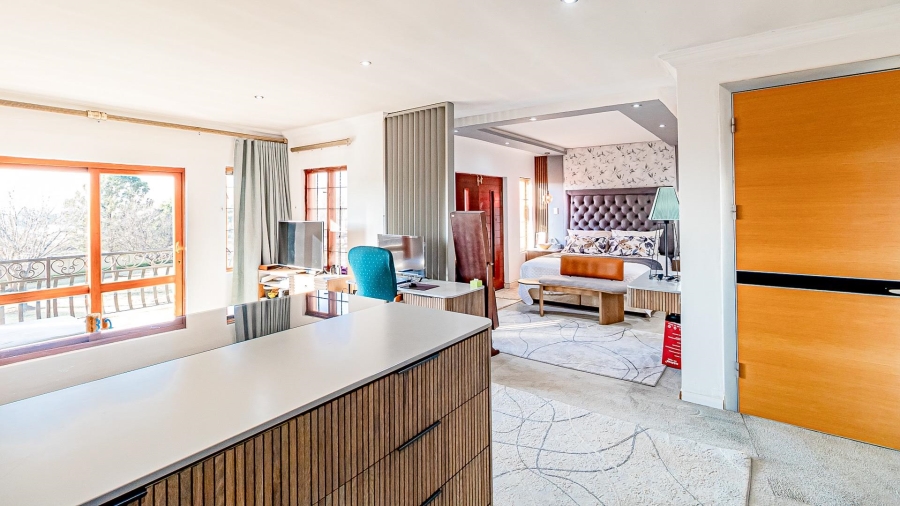 5 Bedroom Property for Sale in Raslouw A H Gauteng