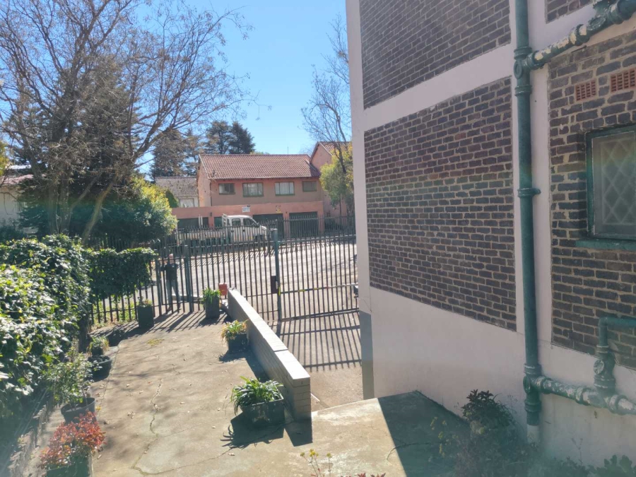 2 Bedroom Property for Sale in Windsor East Gauteng