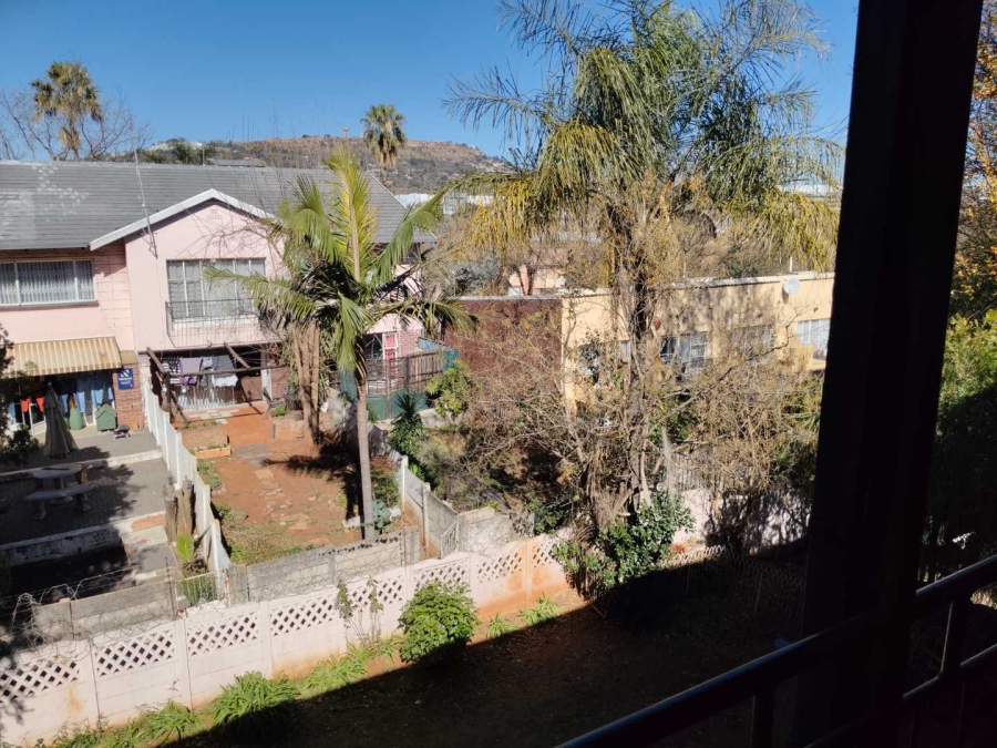 2 Bedroom Property for Sale in Windsor East Gauteng
